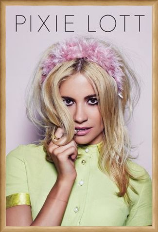 Framed Framed Young Foolish Happy - Pixie Lott