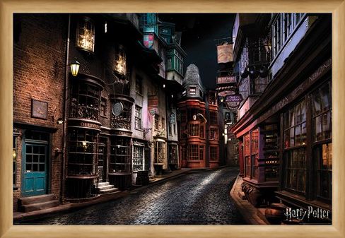 Framed Framed Diagon Alley - Harry Potter