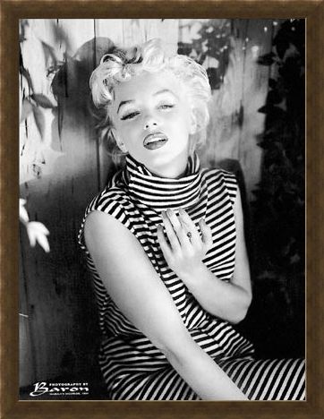 Framed Framed Marilyn Monroe, 1954 - Hulton Photography Collection