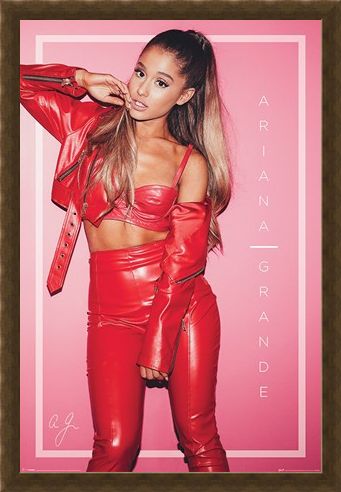 Framed Framed Red Pose - Ariana Grande