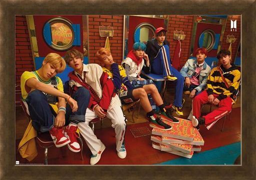 Framed Framed Crew - BTS