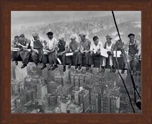 Framed Framed Lunch on a Skyscraper - Iconic New York Photo