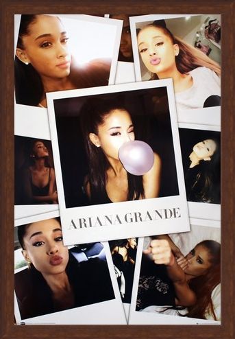 Framed Framed A Rising Star - Ariana Grande