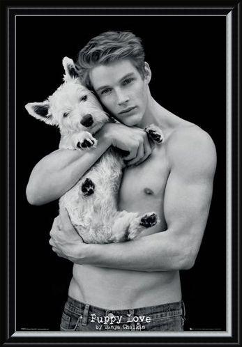 Framed Framed Puppy Love - Tanya Chalkin
