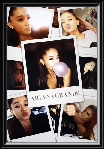 Framed Framed A Rising Star - Ariana Grande