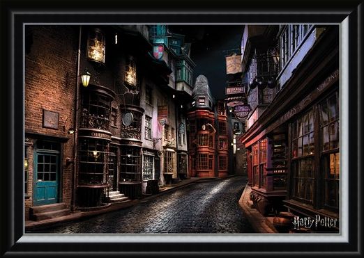 Framed Framed Diagon Alley - Harry Potter