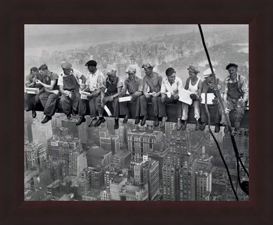 Framed Framed Lunch on a Skyscraper - Iconic New York Photo