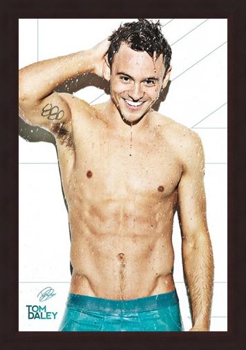 Framed Framed Tom Daley - Shower Time