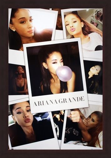 Framed Framed A Rising Star - Ariana Grande