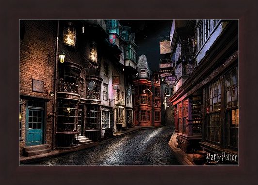 Framed Framed Diagon Alley - Harry Potter