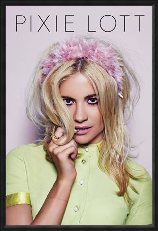 Framed Framed Young Foolish Happy - Pixie Lott