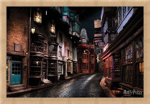 Framed Framed Diagon Alley - Harry Potter