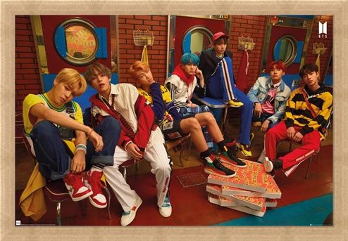 Framed Framed Crew - BTS