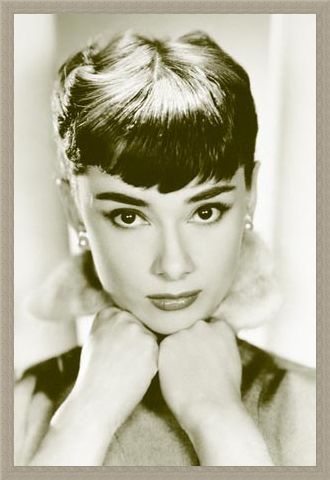 Framed Framed Close-up - Audrey Hepburn