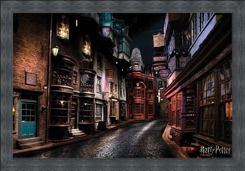 Framed Framed Diagon Alley - Harry Potter