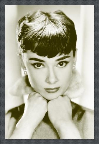Framed Framed Close-up - Audrey Hepburn