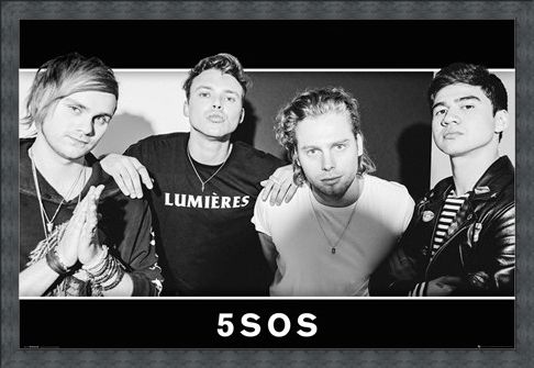 Framed Framed Group Black and White - 5 Seconds Of Summer