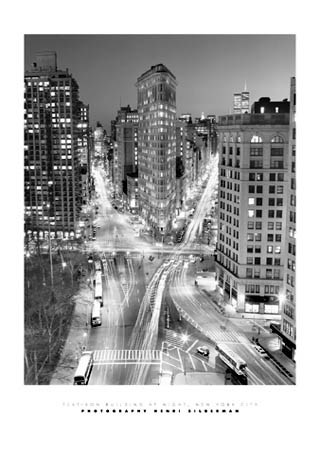 Flat Iron Building at Night, New York City - Henri Silberman