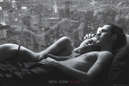 New York Bliss - Couple overlooking New York City