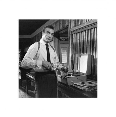 Vodka Martini - Sean Connery is James Bond