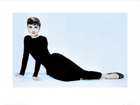 Classic Pose - Audrey Hepburn is Sabrina